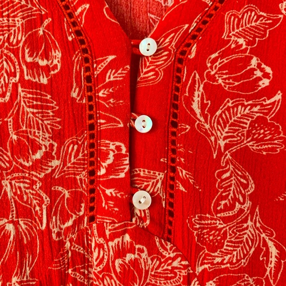 Red floral dress - Picture 3 of 3